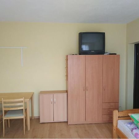 Pokoje u Bryksego Hotell Dursztyn Eksteriør bilde