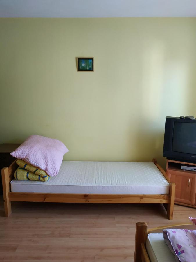 Pokoje u Bryksego Hotell Dursztyn Eksteriør bilde