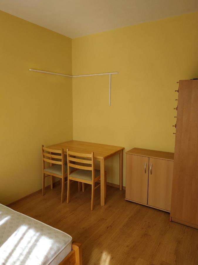 Pokoje u Bryksego Hotell Dursztyn Eksteriør bilde