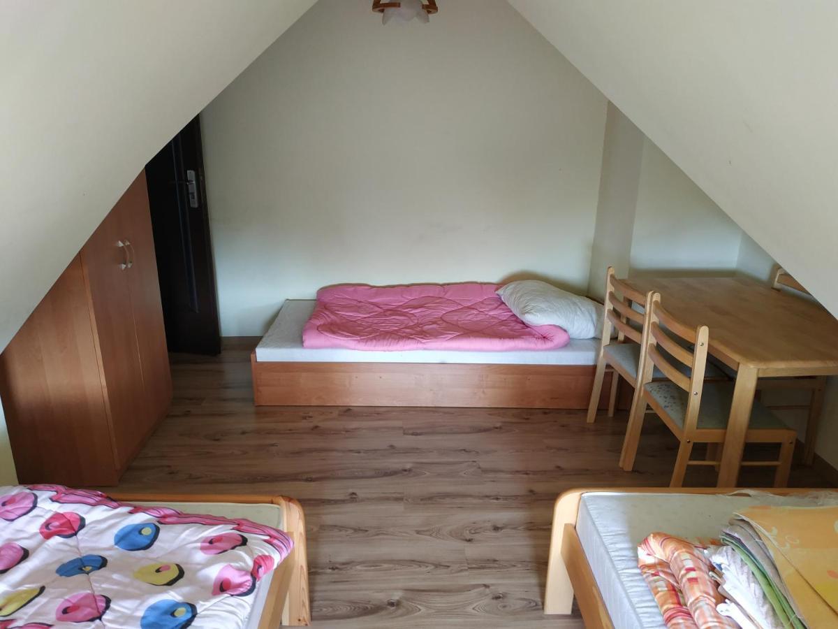 Pokoje u Bryksego Hotell Dursztyn Eksteriør bilde
